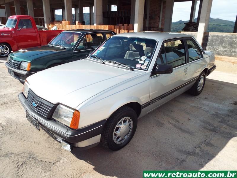 Miniatura Volkswagen gol bx 1981 personalizado rebaixado e com